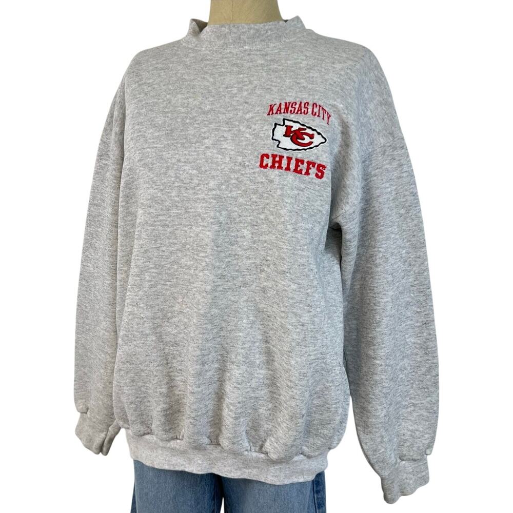 Vintage Logo 7 KC Chiefs Kansas City Football Gray Embroidered Sweatshirt (Sz L)